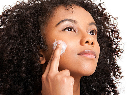 Why Your Skin Needs Moisturizers and Moisturizing Soap